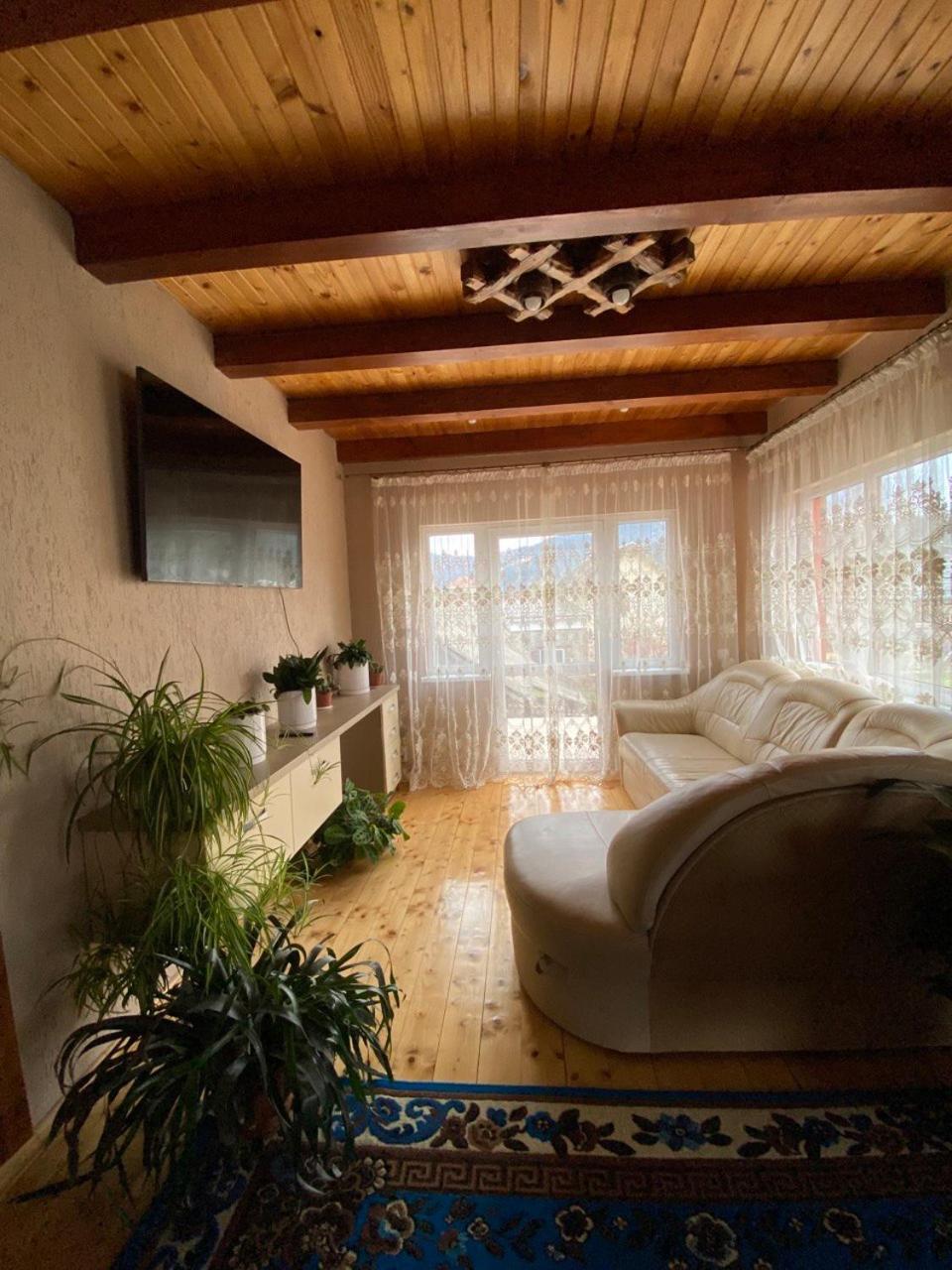 Domashnya Oselya Apartment Verkhovyna Exterior photo
